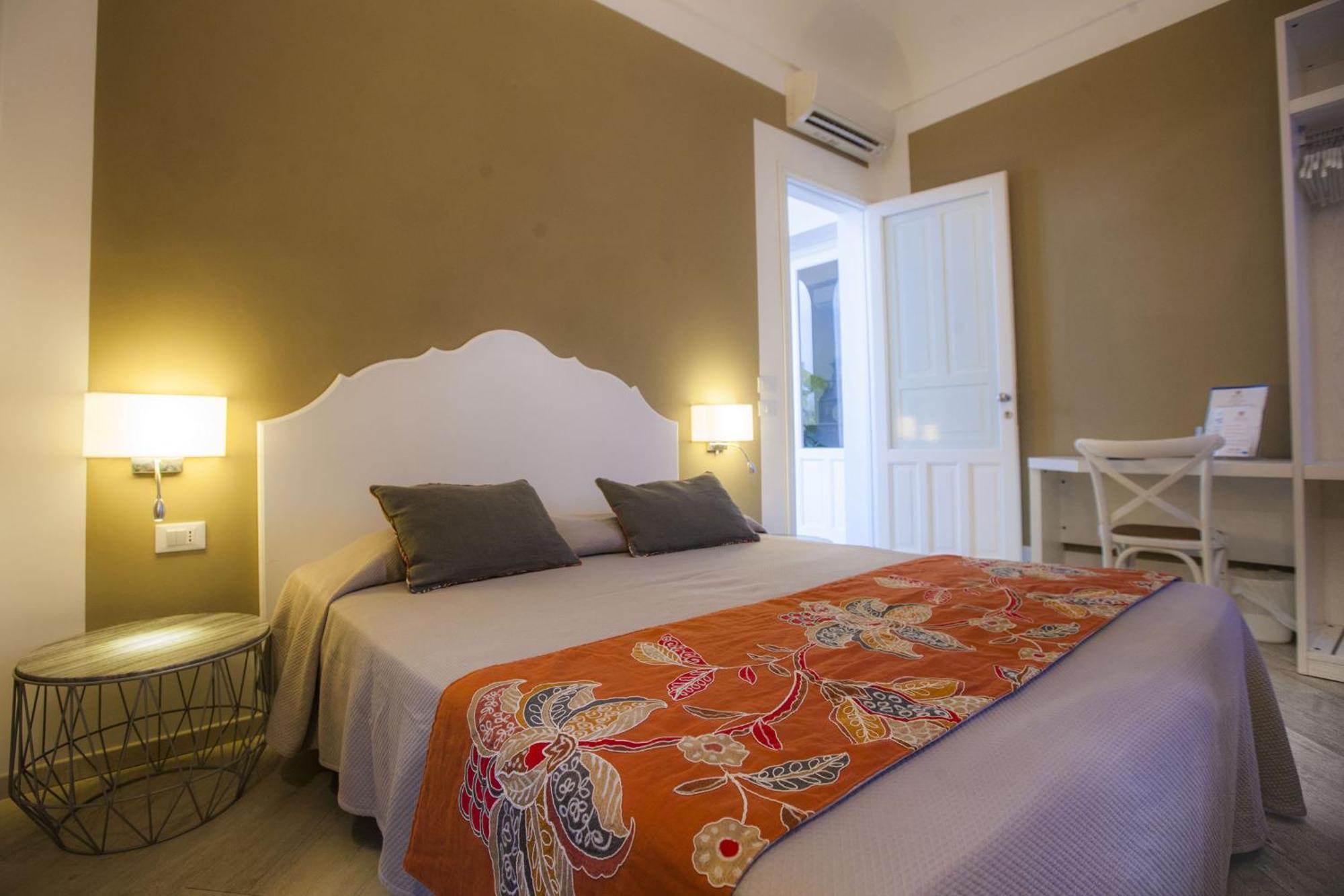 Aegusa Hotel Favignana Exterior photo